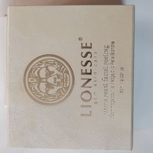 Lionesse White Pearl Facial Peeling